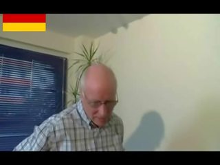 Vokiškas senelis daro jaunas mergaitė ištvirkęs