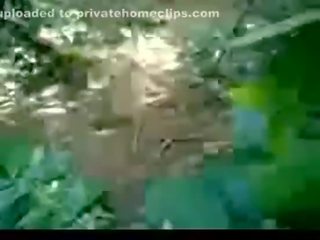 Индийски ladki в джунгла на открито ученичка прецака трудно www.xnidhicam.blogspot.com